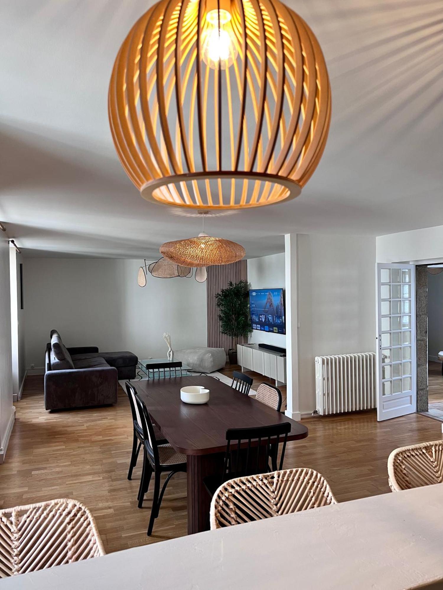 Grand Appartement Ultra Moderne Plein Centre, Plage A Pieds, Avec Parking Конкарно Екстериор снимка