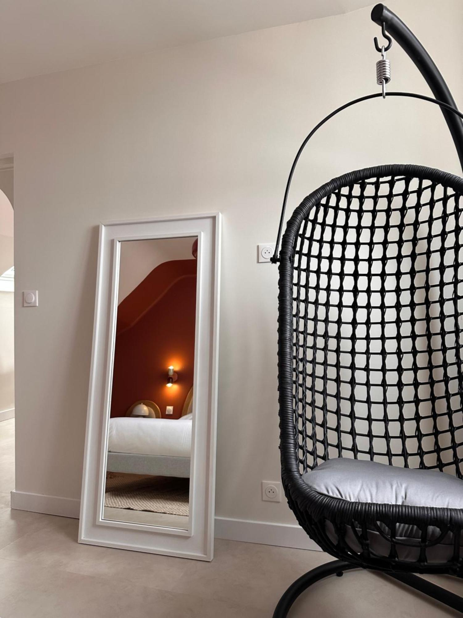 Grand Appartement Ultra Moderne Plein Centre, Plage A Pieds, Avec Parking Конкарно Стая снимка